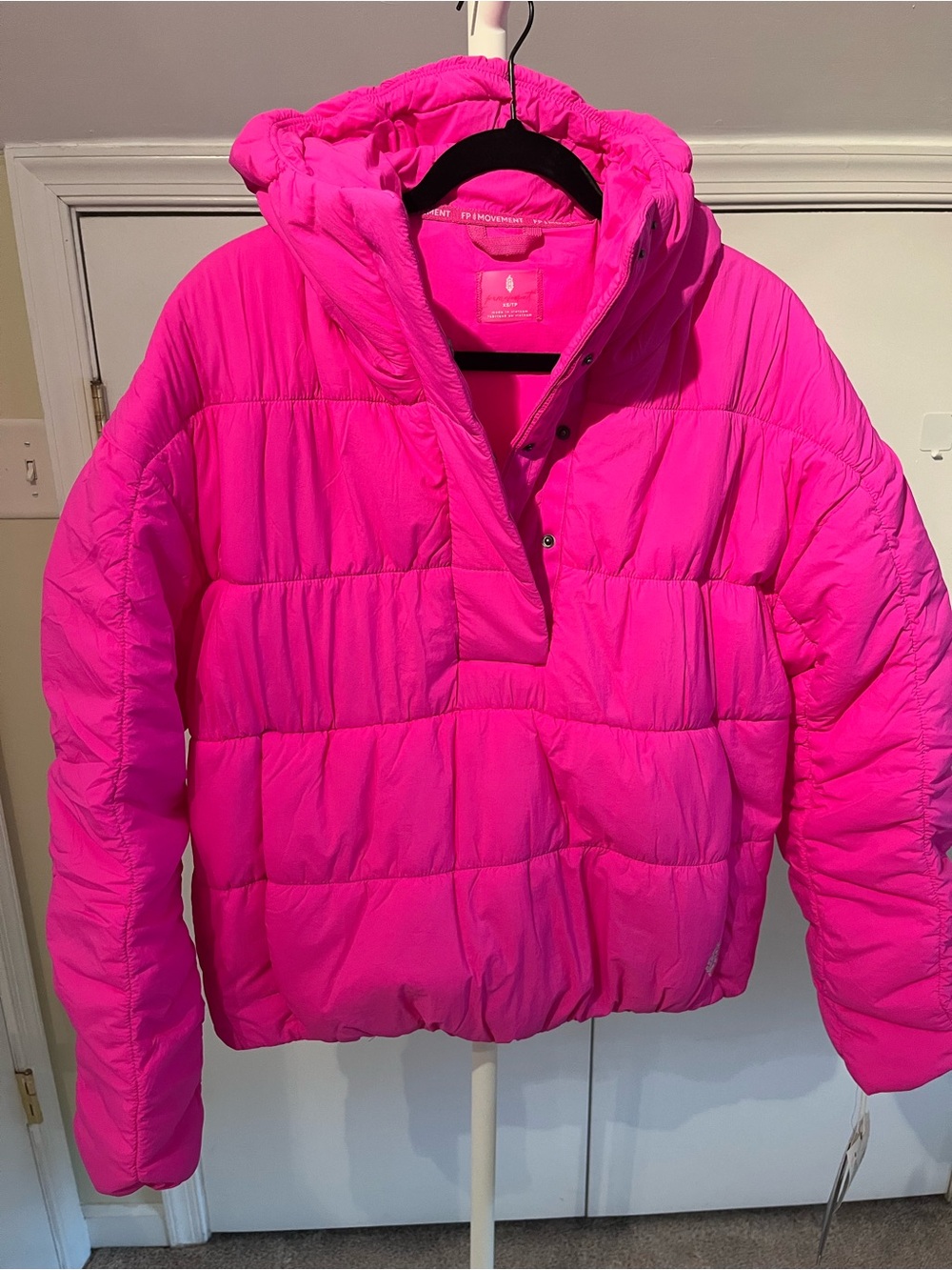FP Movement Pippa Packable Puffer Candy Pink Hooded Puffer Pullover Jacket